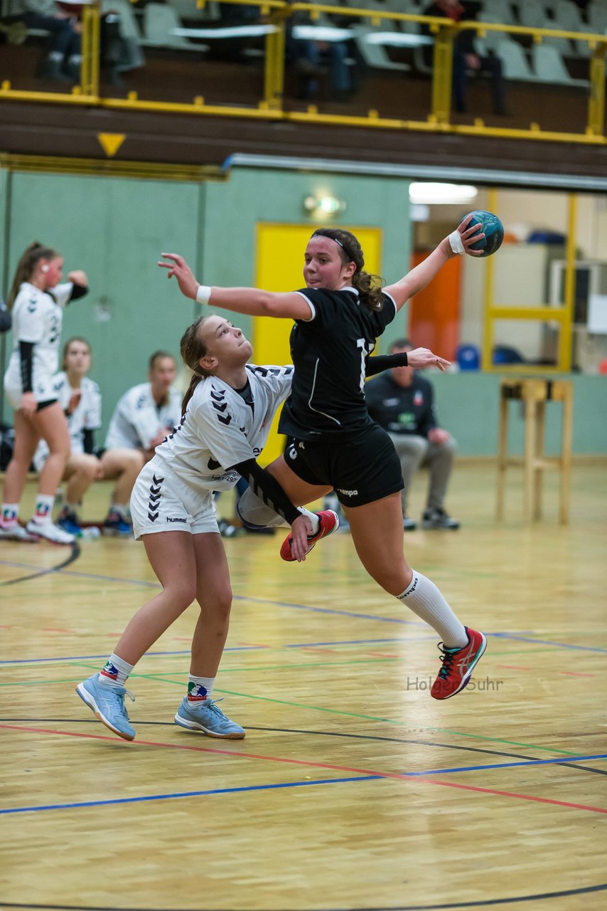 Bild 213 - C-Juniorinnen SVHU - HSD Wagrien : Ergebnis: 30:15